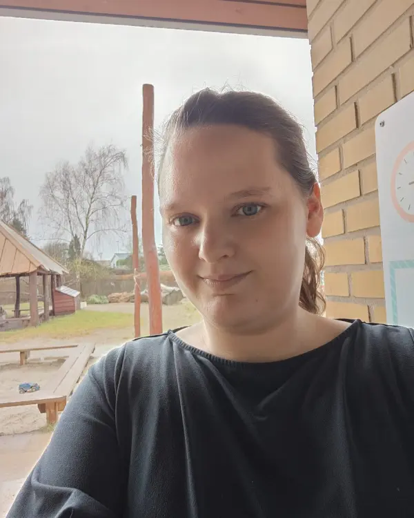 Portræt af Laura Thønning, pædagog.