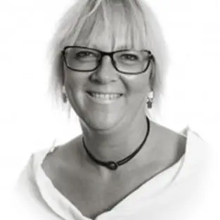 Portræt af Linda Jørgensen, pædagogisk assistent.